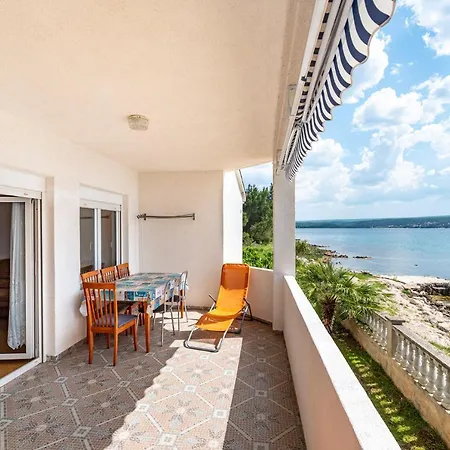 Dom Giricic アパート Kruševo