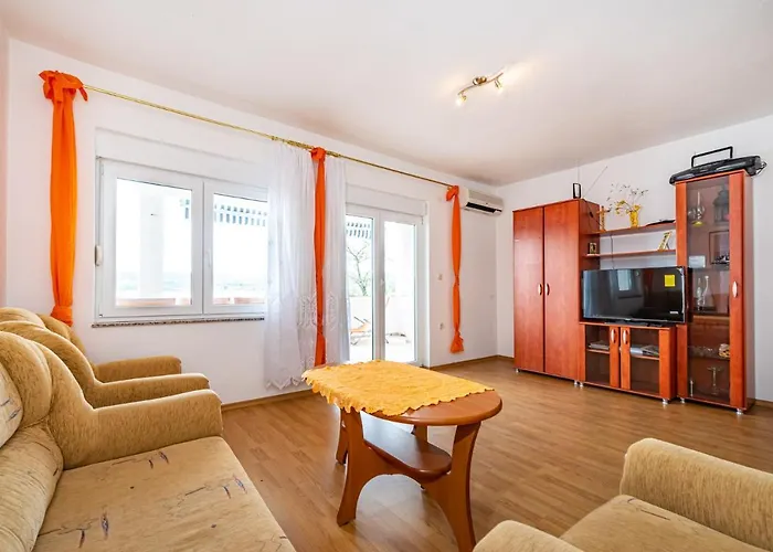 Apartman Dom Giricic