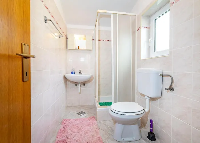 Apartman Dom Giricic *