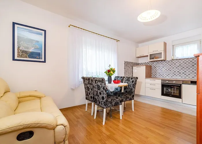 Apartman Dom Giricic