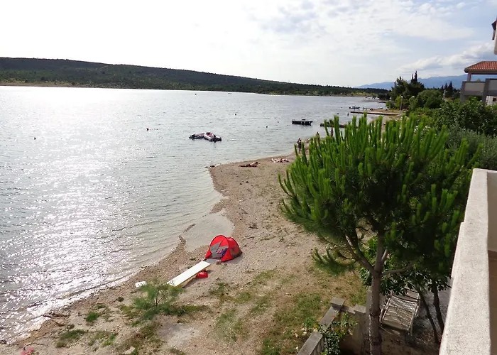 Apartman Dom Giricic